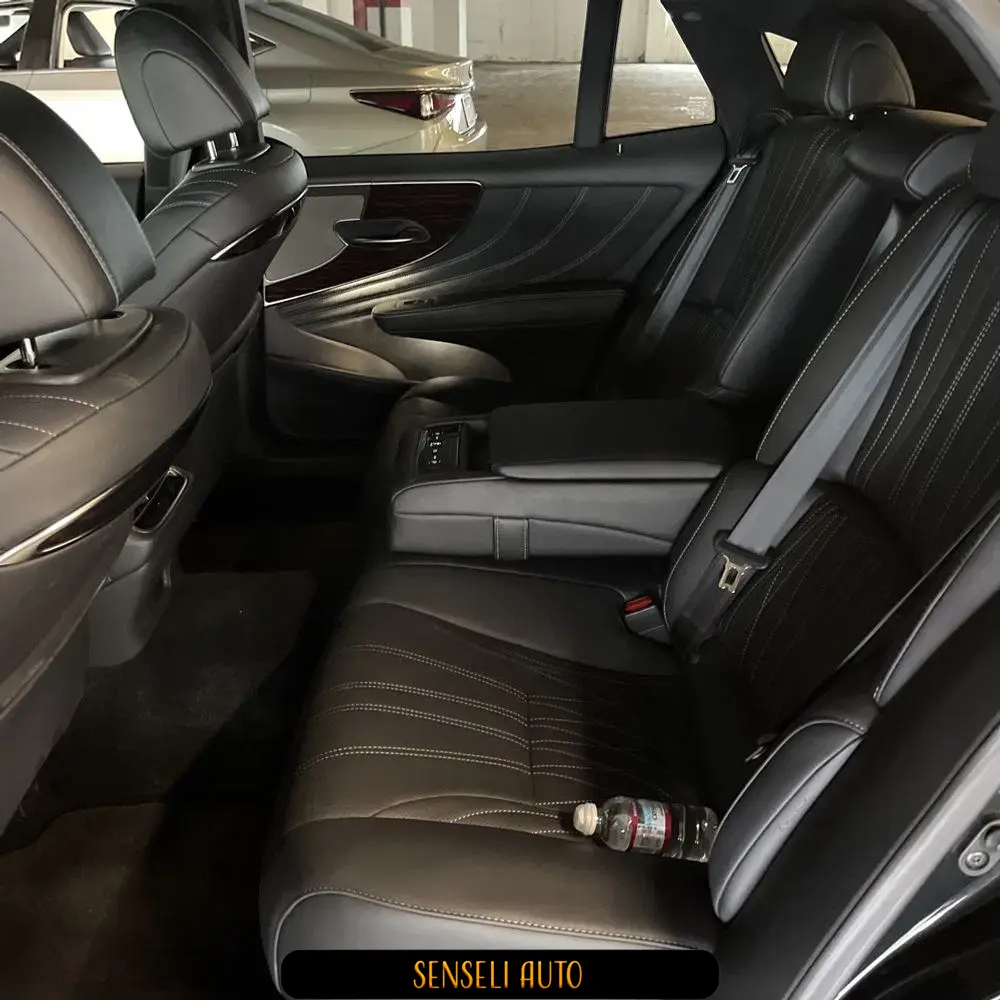 2022 Lexus LS 500 Base