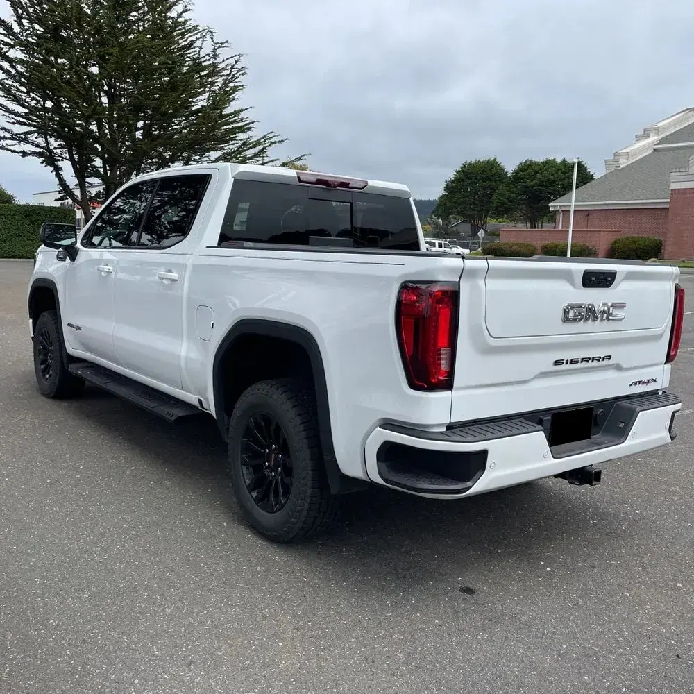 2023 GMC Sierra 1500 AT4X