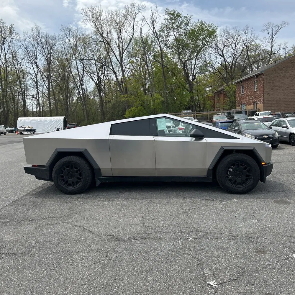 2024 Tesla Cybertruck Base