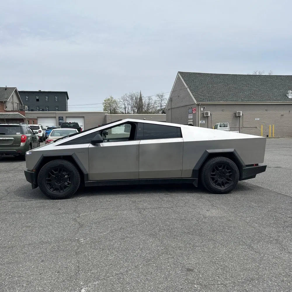 2024 Tesla Cybertruck Base