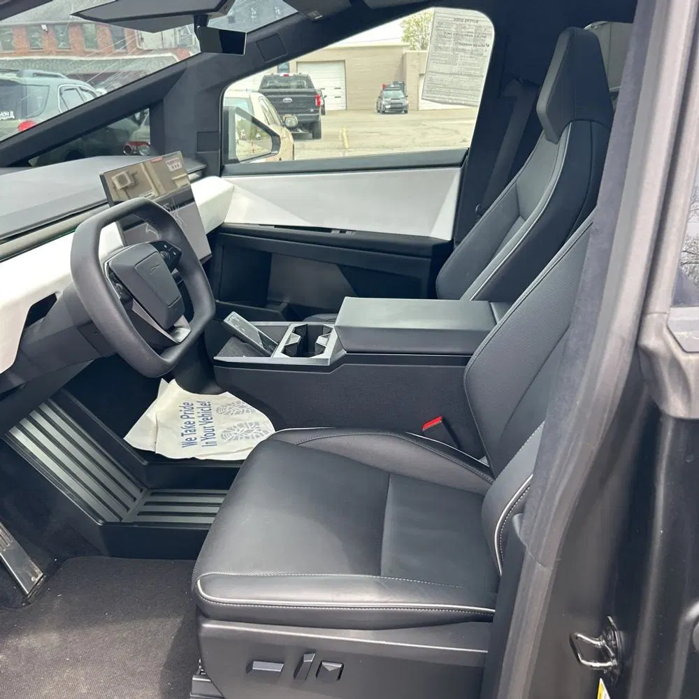 2024 Tesla Cybertruck Base