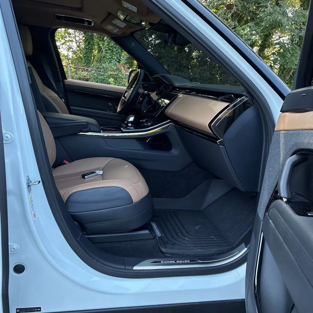 2023 Land Rover Range Rover Sport SE DYN