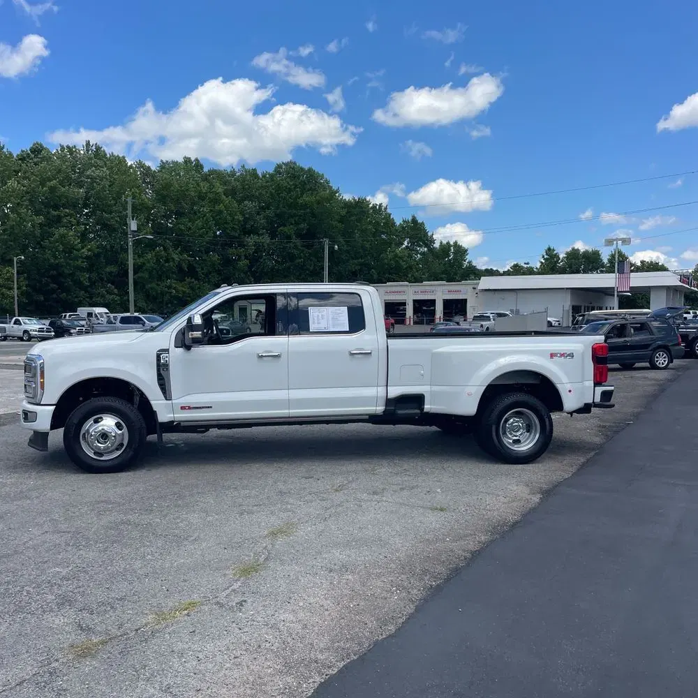 2024 Ford F-350 Super Duty Platinum