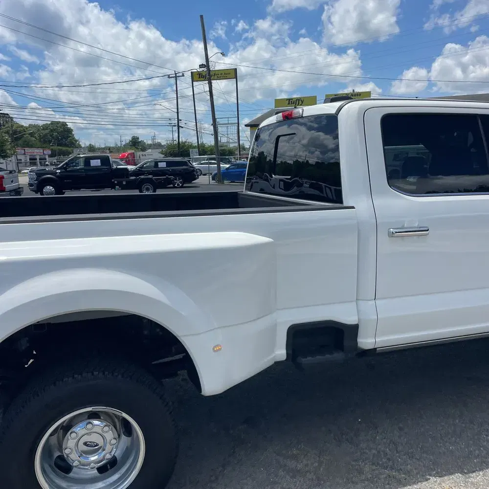 2024 Ford F-350 Super Duty Platinum