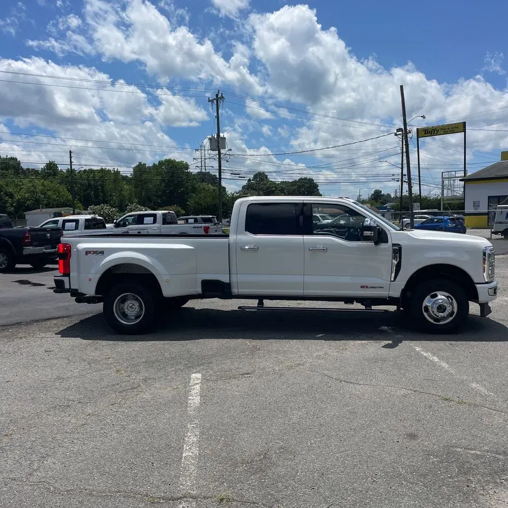 2024 Ford F-350 Super Duty Platinum