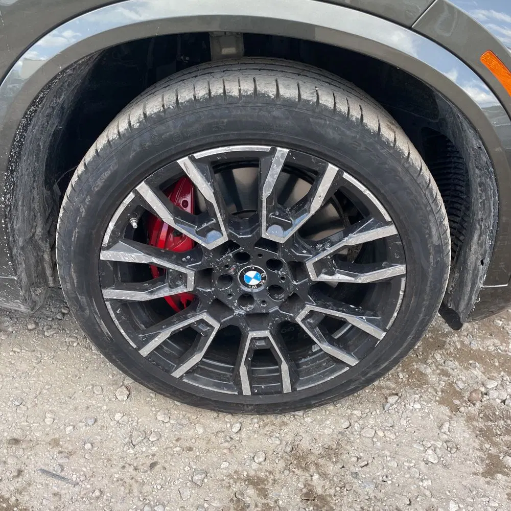 2024 BMW X5 M60i