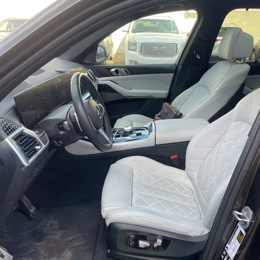 2024 BMW X5 M60i
