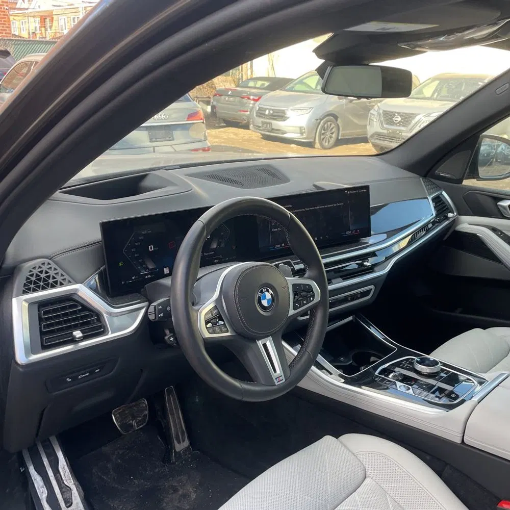 2024 BMW X5 M60i