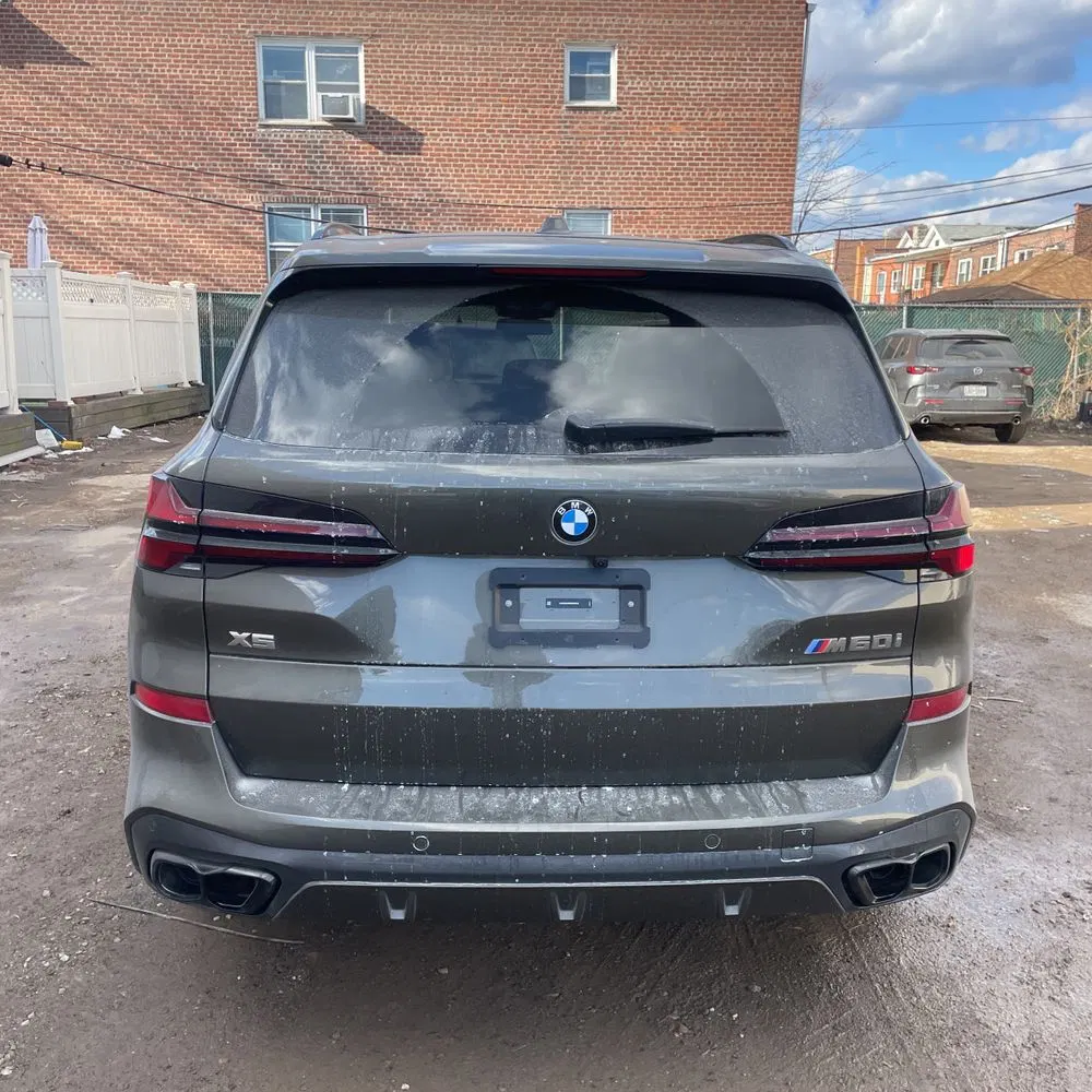 2024 BMW X5 M60i