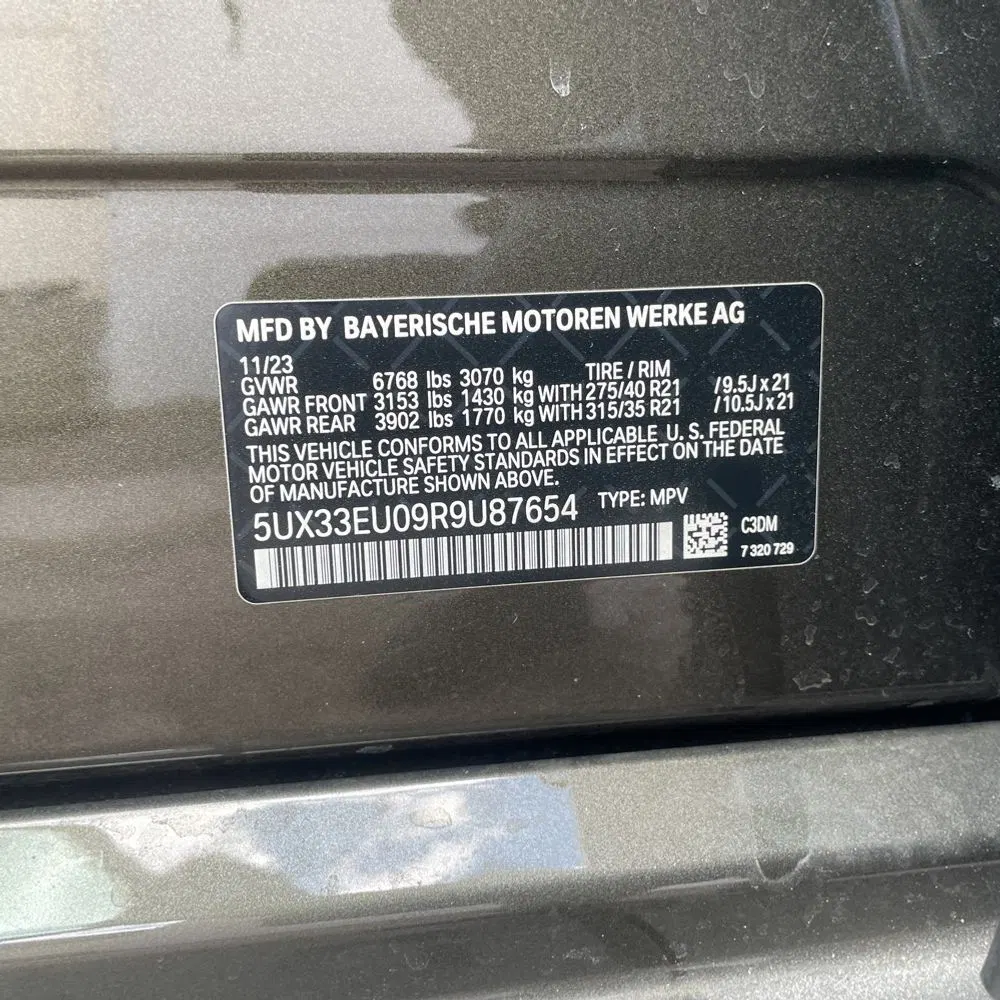 2024 BMW X5 M60i