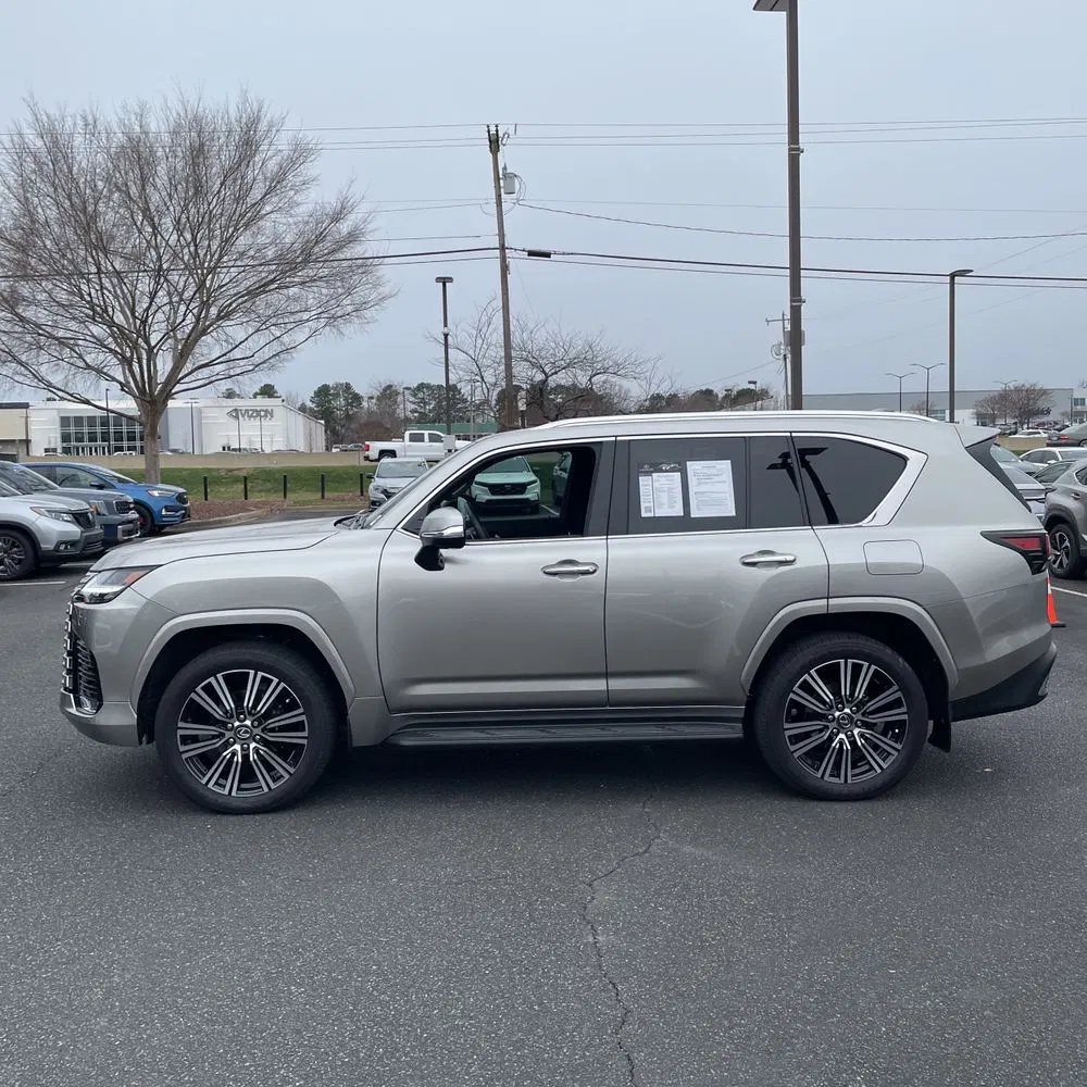 2024 Lexus LX 600 Luxury