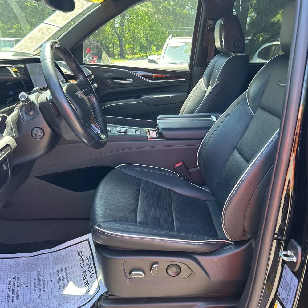 2022 Cadillac Escalade ESV Premium Luxury