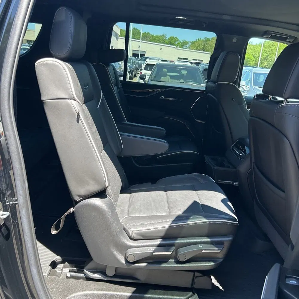 2022 Cadillac Escalade ESV Premium Luxury
