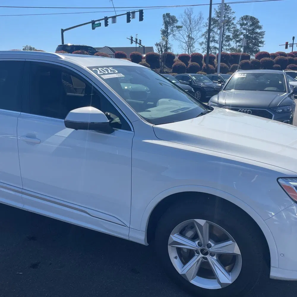 2025 Audi Q7 Premium 45
