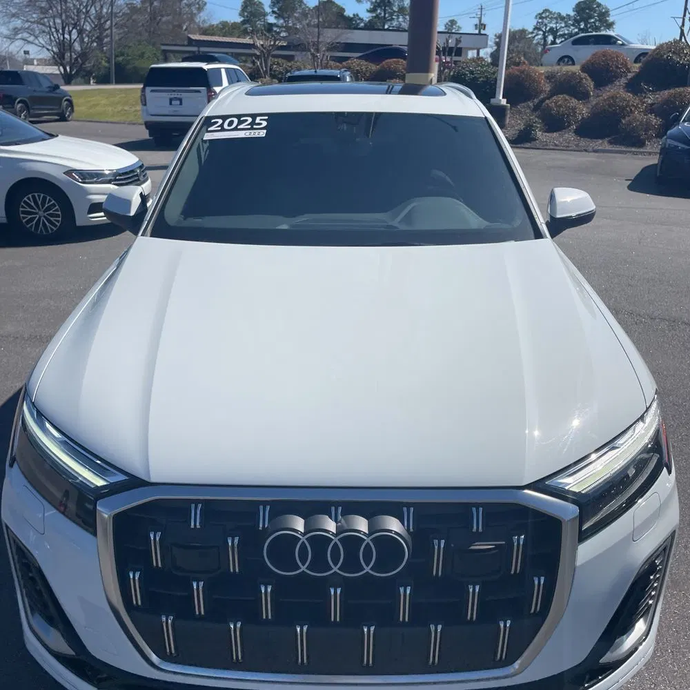 2025 Audi Q7 Premium 45