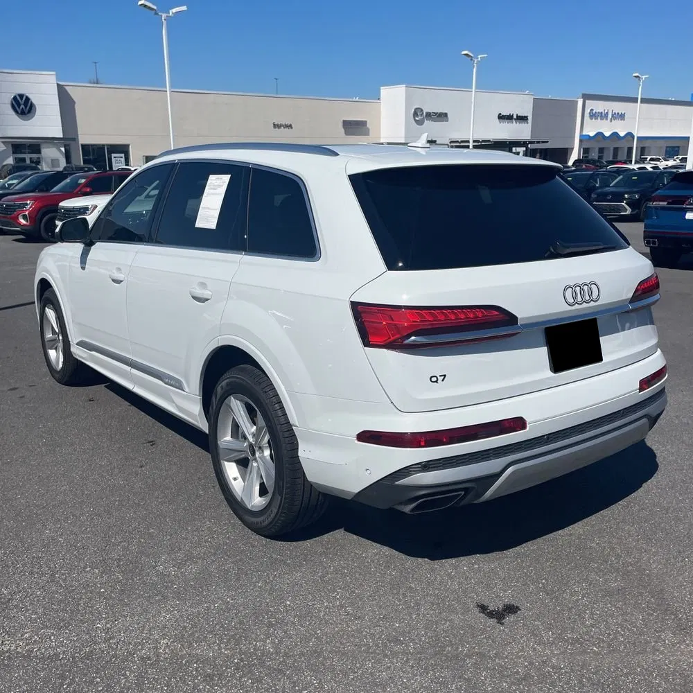 2025 Audi Q7 Premium 45
