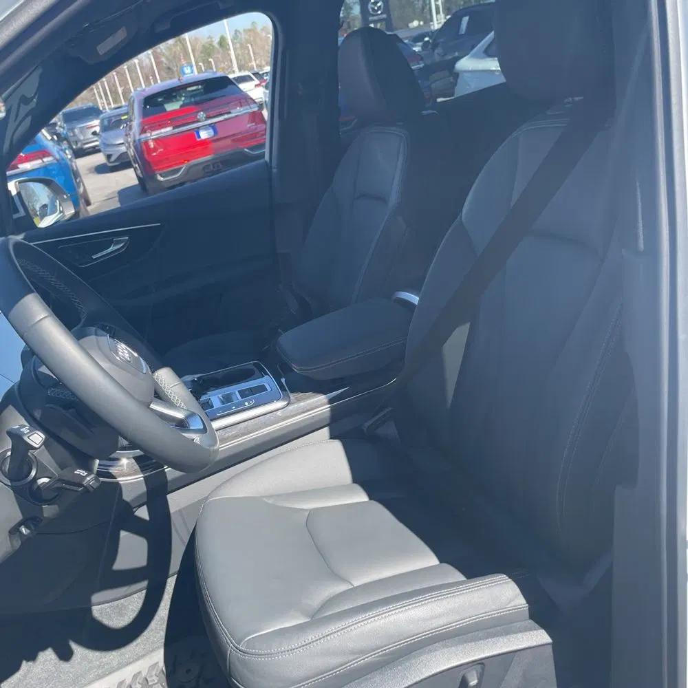 2025 Audi Q7 Premium 45