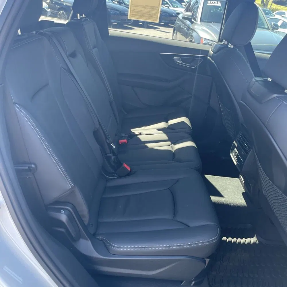 2025 Audi Q7 Premium 45