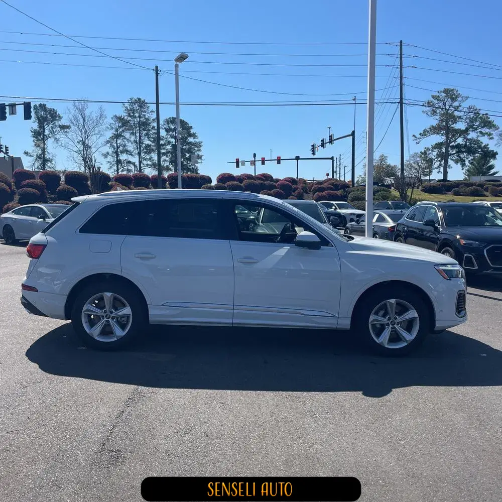 2025 Audi Q7 Premium 45