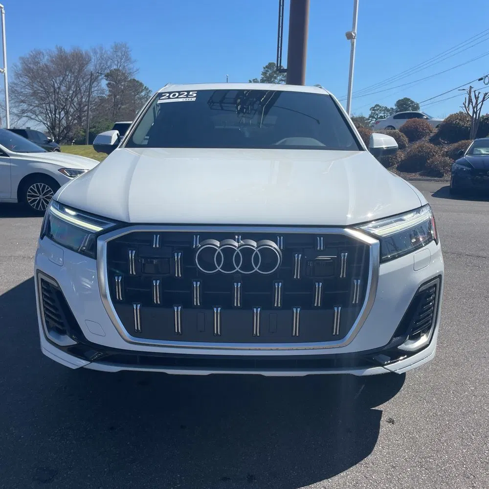 2025 Audi Q7 Premium 45