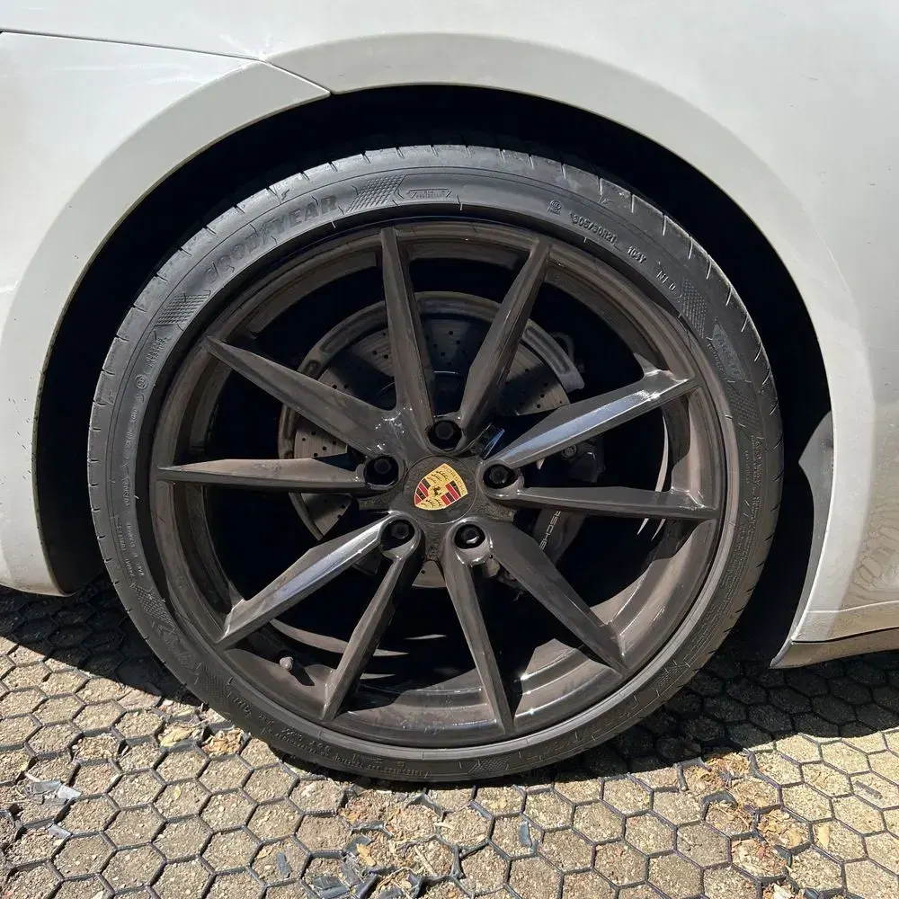 2021 Porsche 911 Carrera