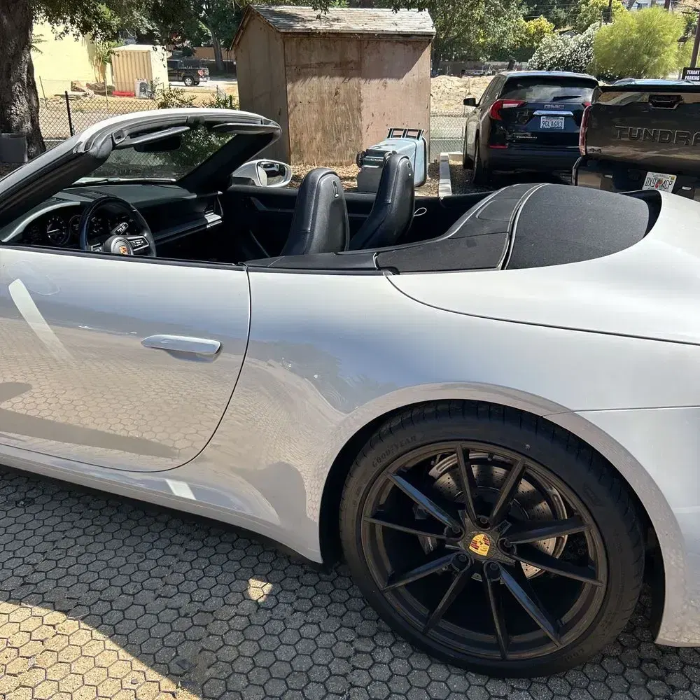 2021 Porsche 911 Carrera