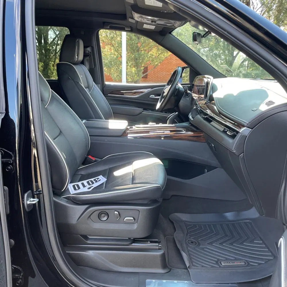 2022 Cadillac Escalade Premium Luxury