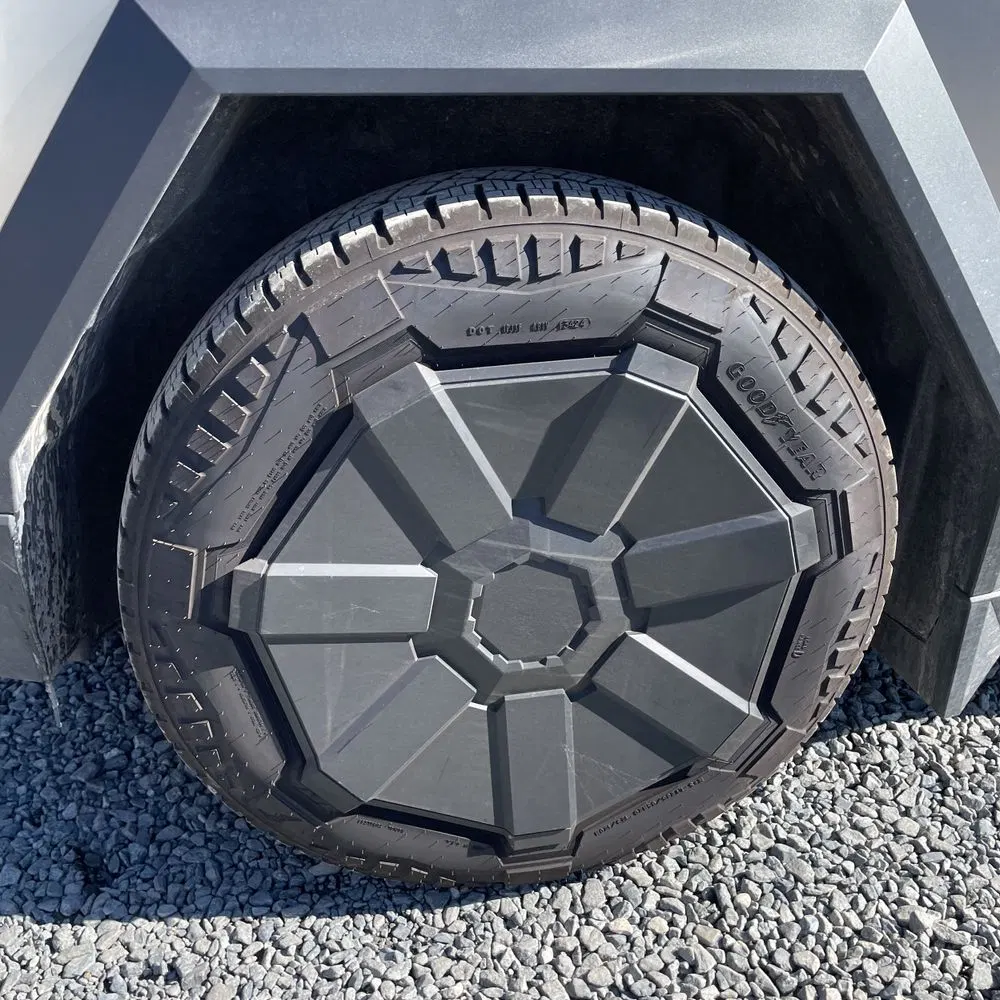 2024 Tesla Cybertruck CyberBeast