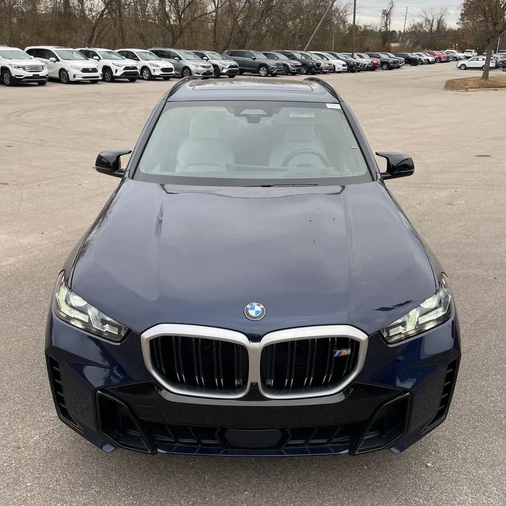 2025 BMW X5 M60i