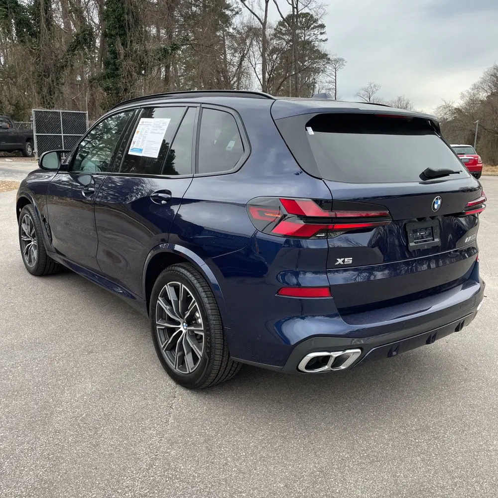 2025 BMW X5 M60i