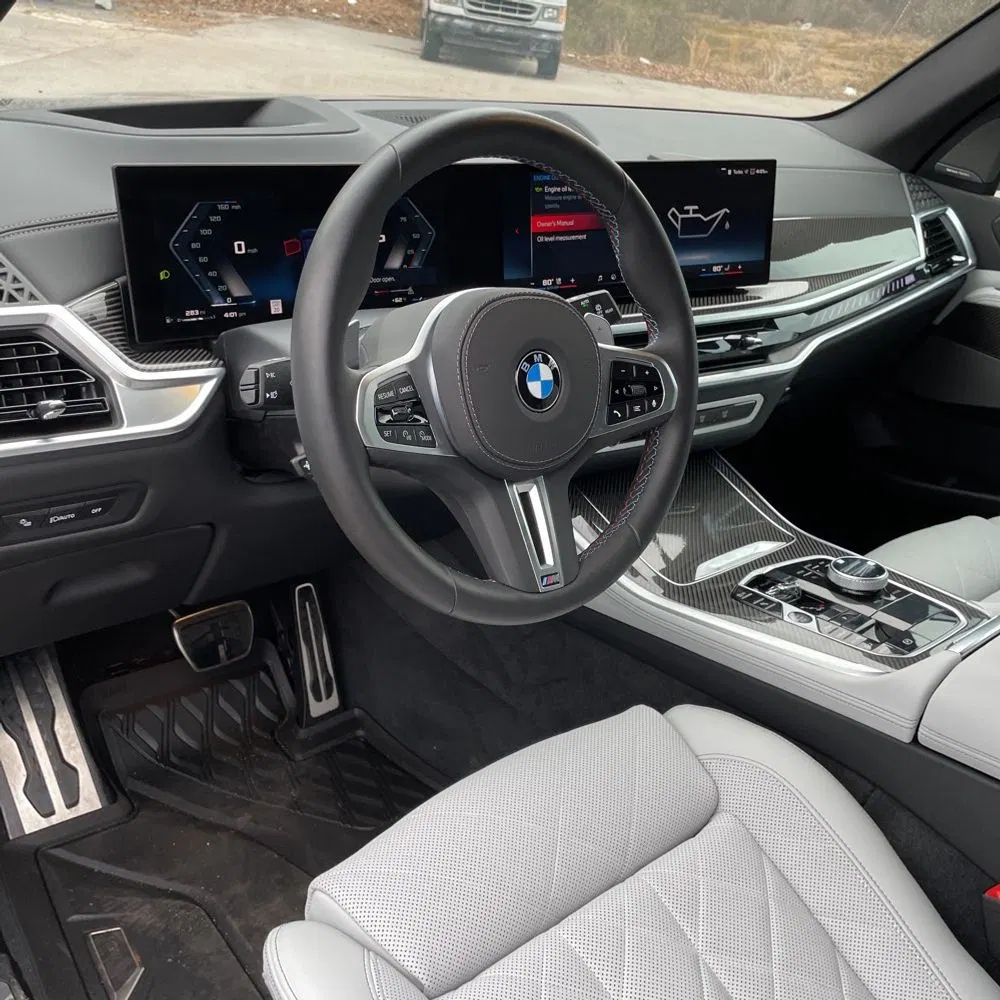 2025 BMW X5 M60i