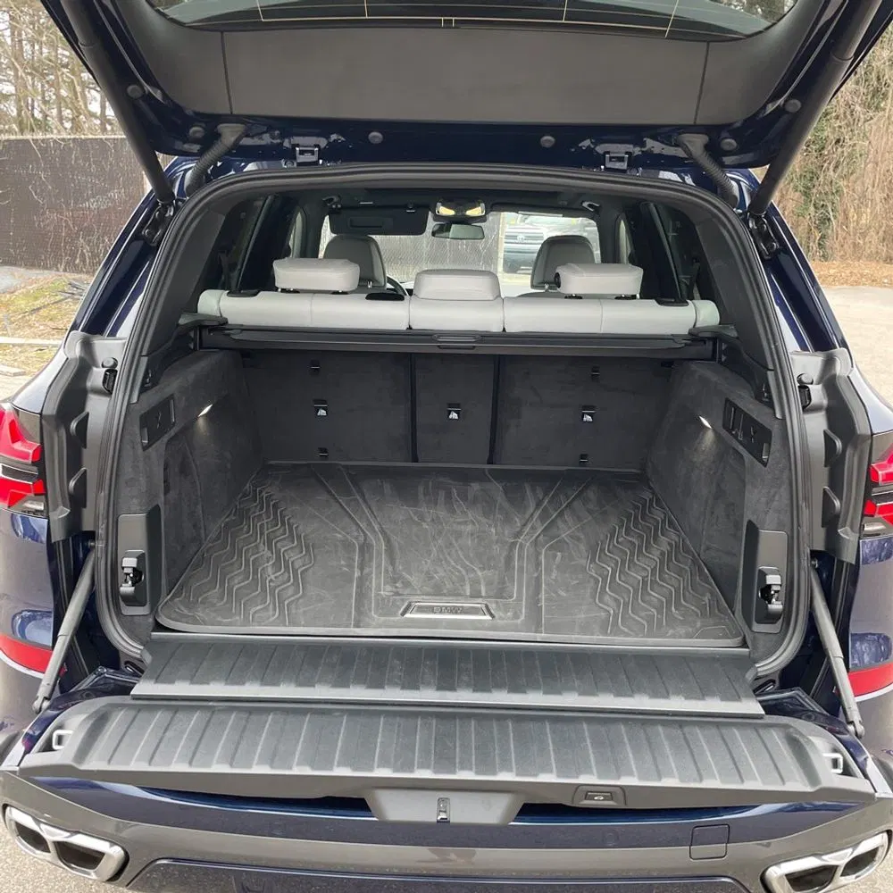 2025 BMW X5 M60i