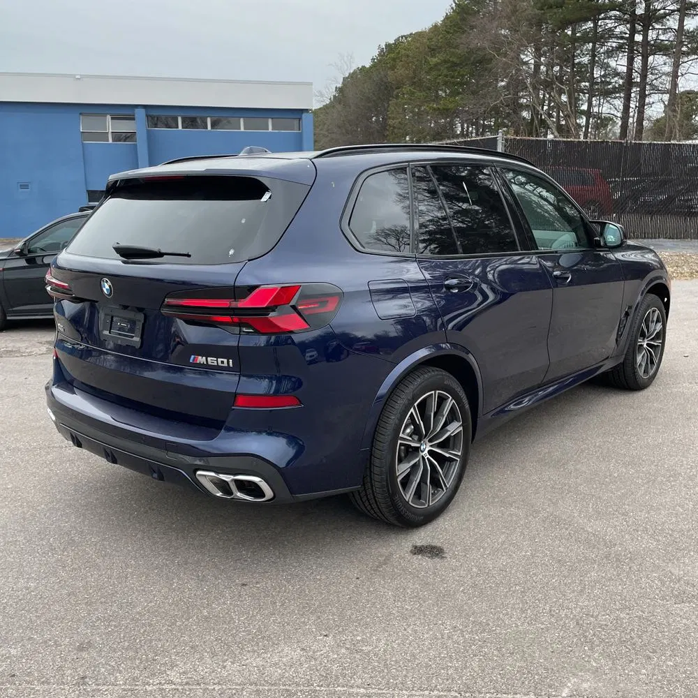 2025 BMW X5 M60i