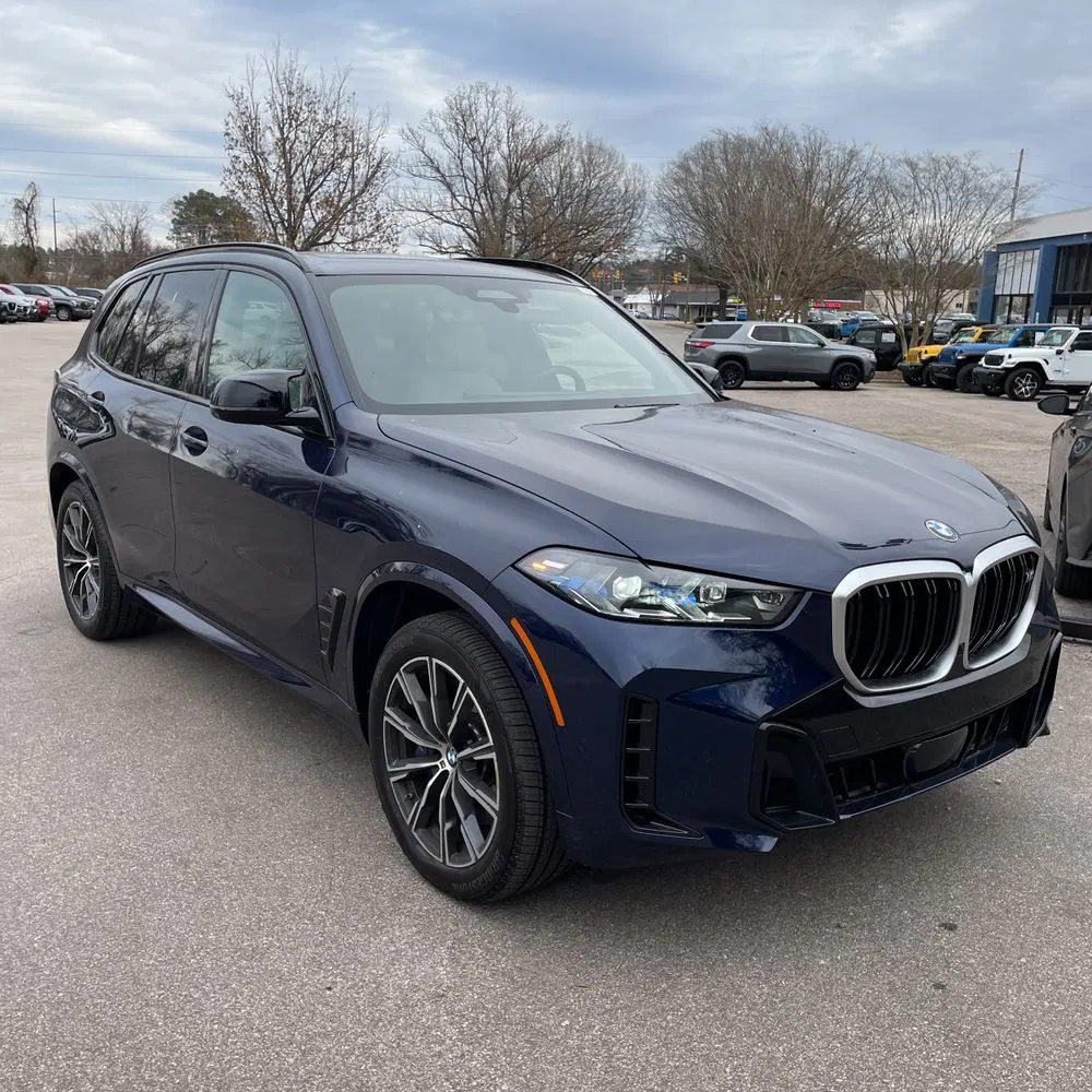 2025 BMW X5 M60i