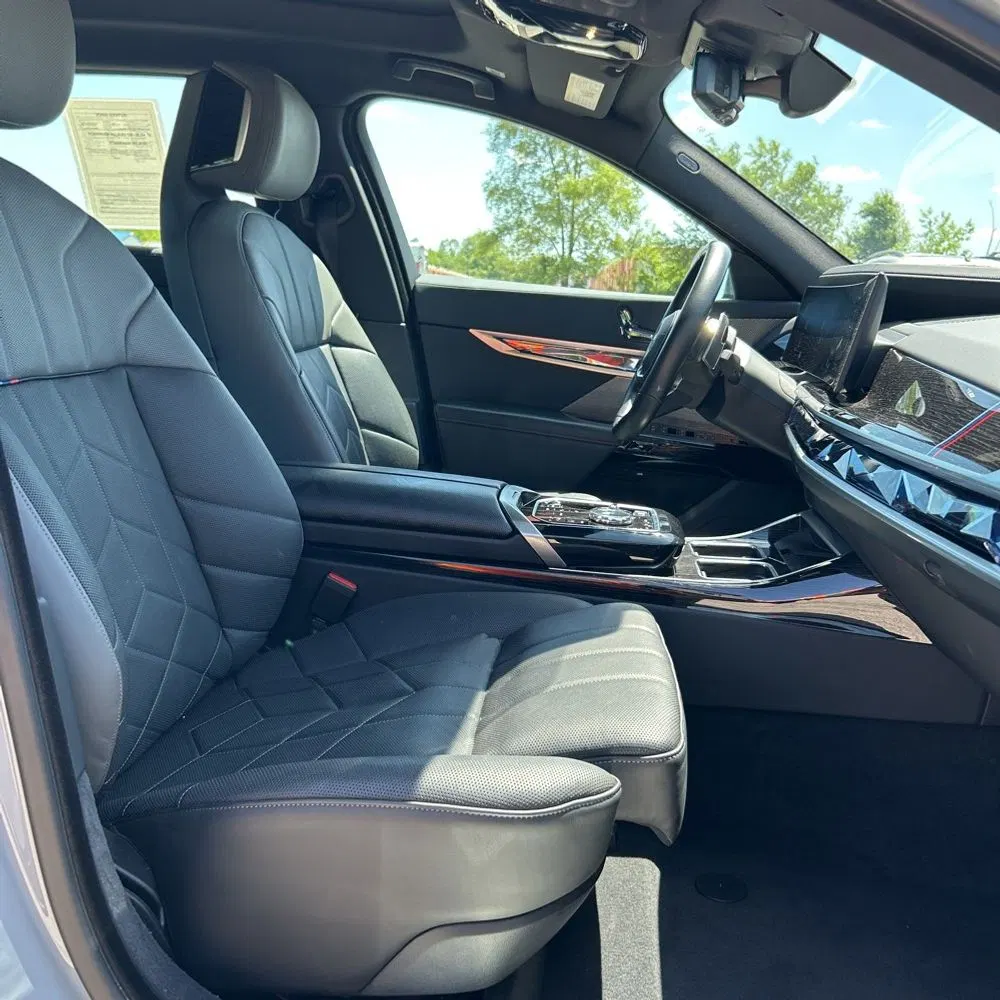 2024 BMW 7-Series 740i xDrive