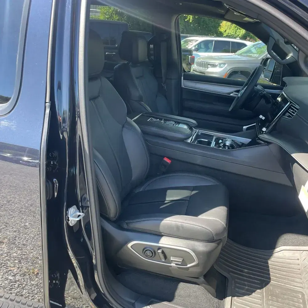 2025 Jeep Wagoneer Series II