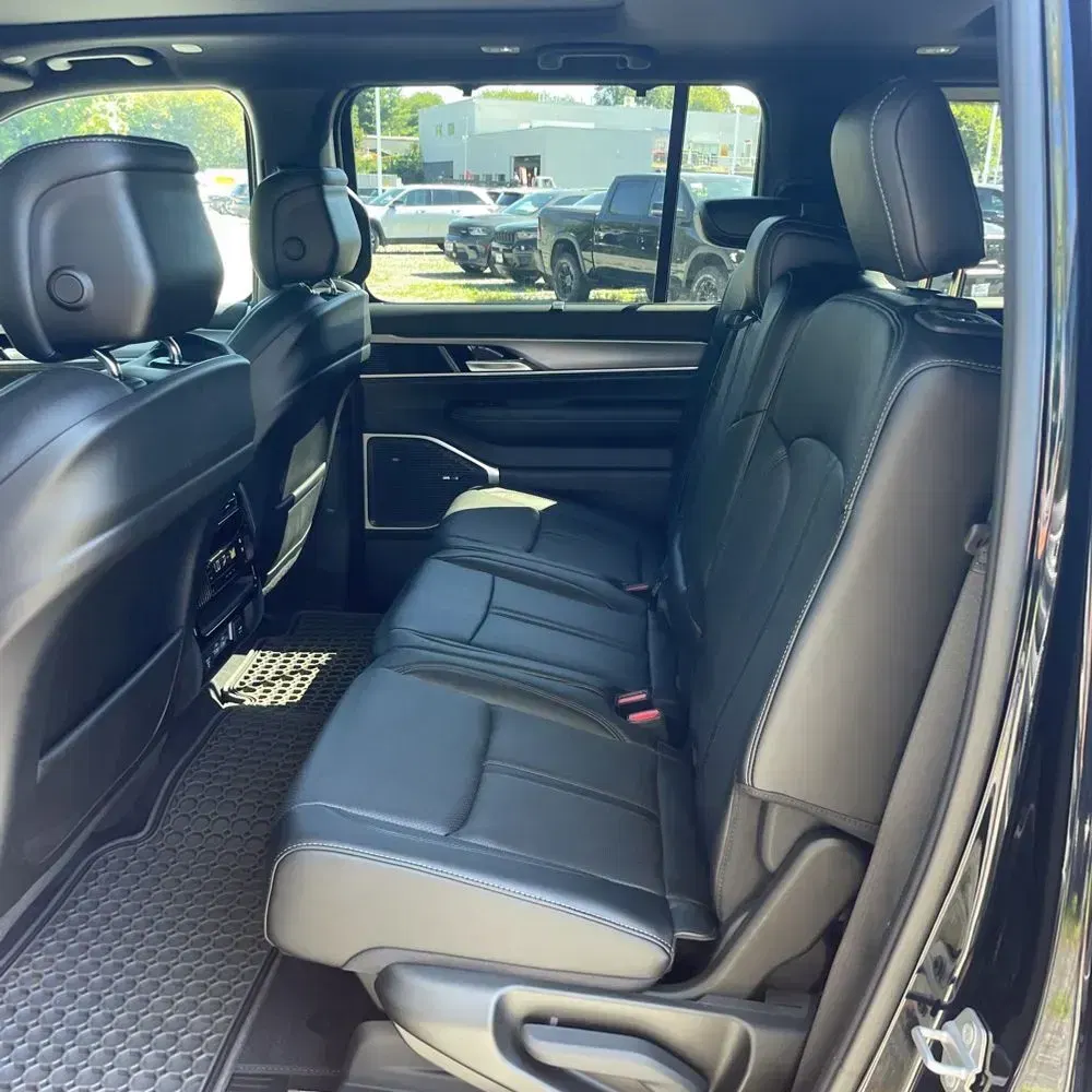2025 Jeep Wagoneer Series II