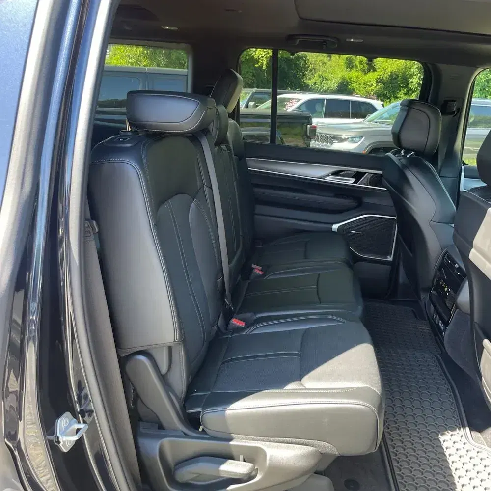 2025 Jeep Wagoneer Series II