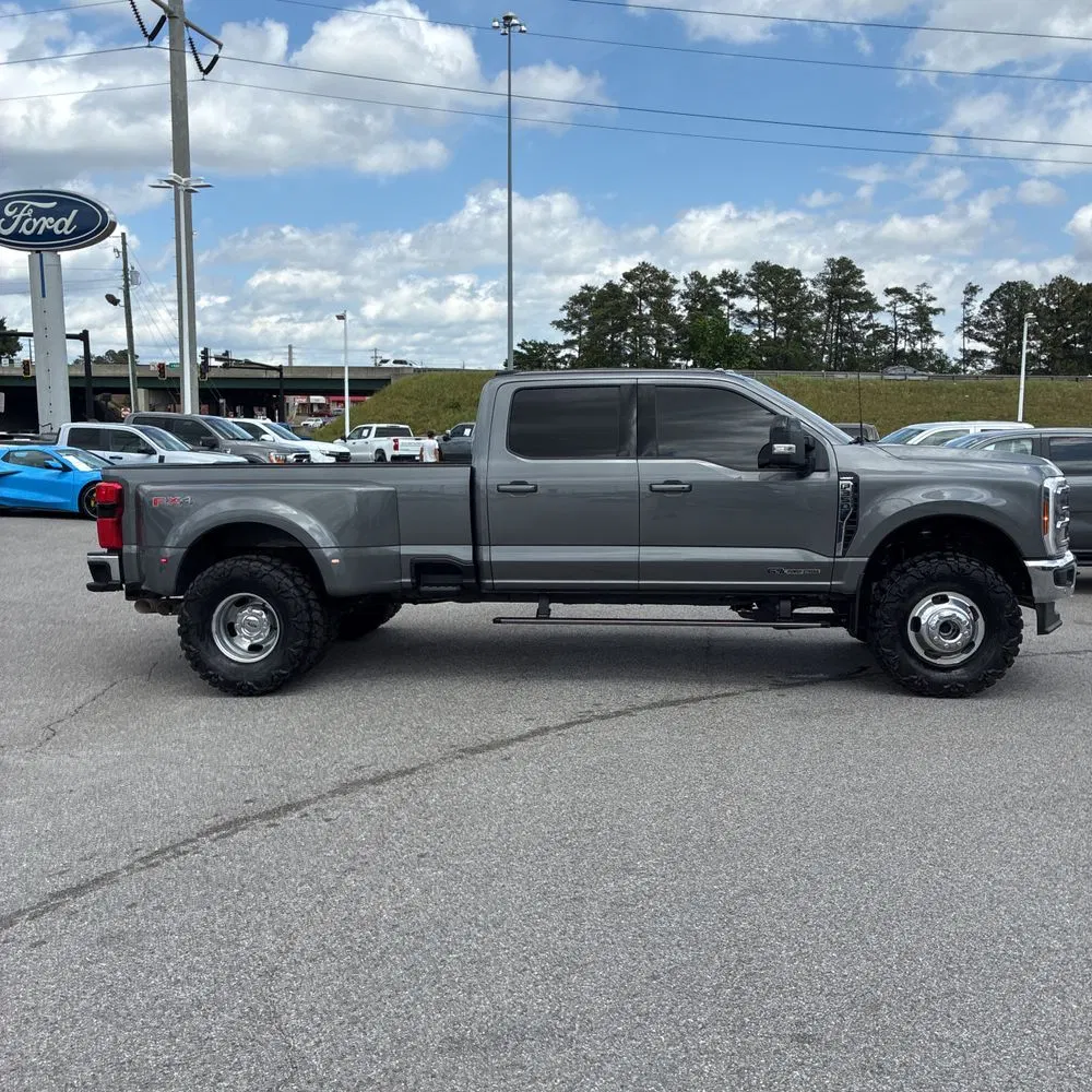 2024 Ford F-350 Super Duty Lariat