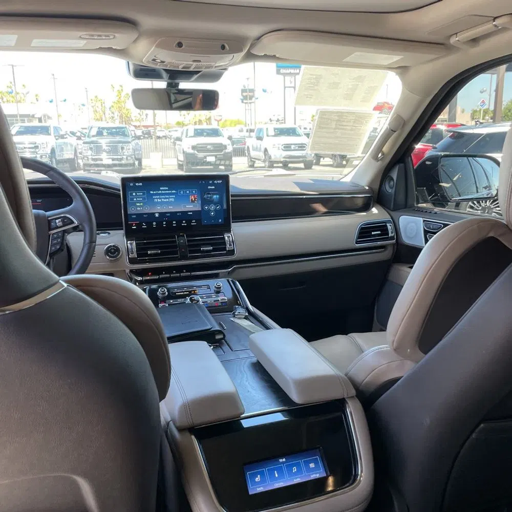 2024 Lincoln Navigator L Reserve