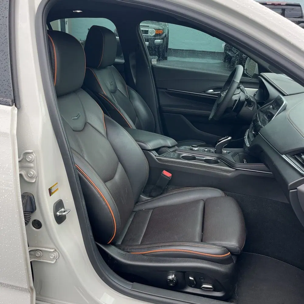 2022 Cadillac CT4-V Base
