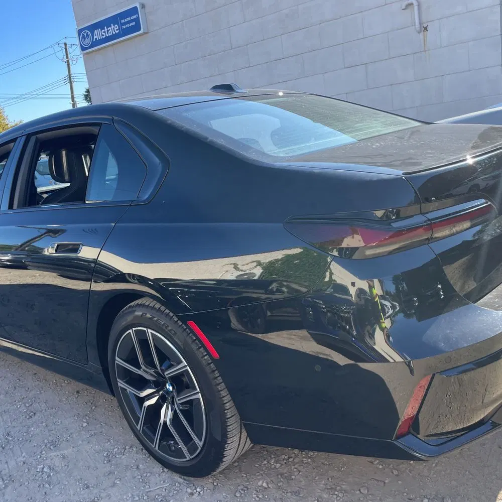 2023 BMW 7-Series 740i