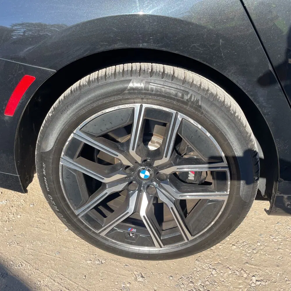 2023 BMW 7-Series 740i