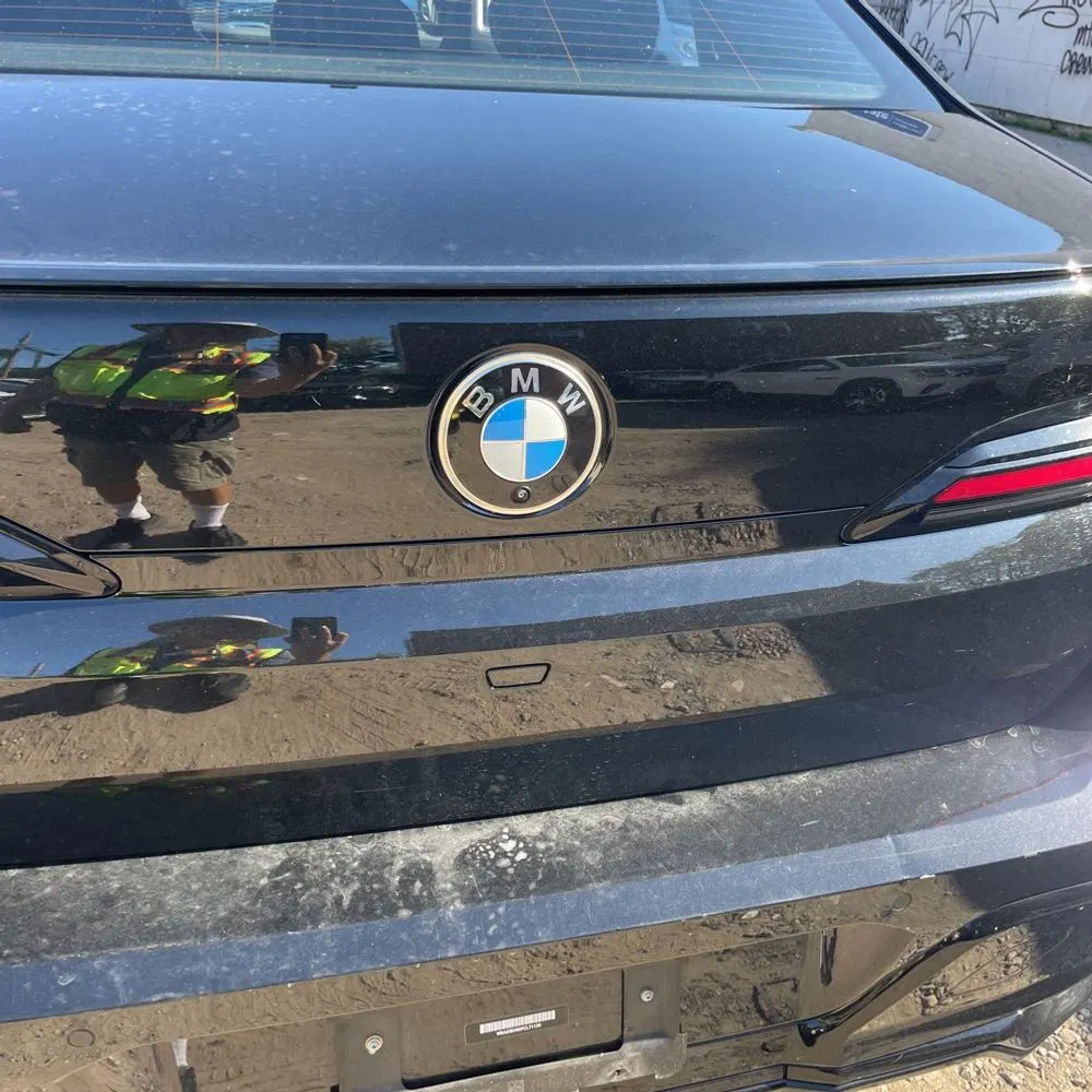2023 BMW 7-Series 740i