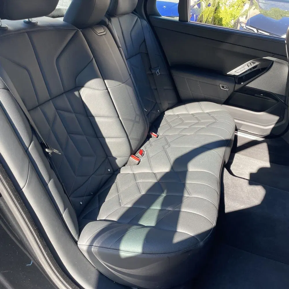 2023 BMW 7-Series 740i