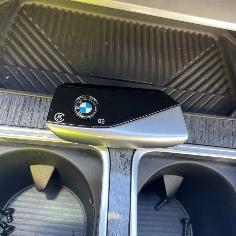 2023 BMW 7-Series 740i