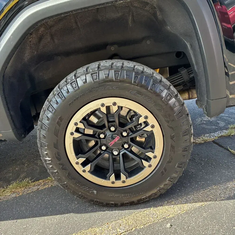 2024 GMC Sierra 1500 AT4X