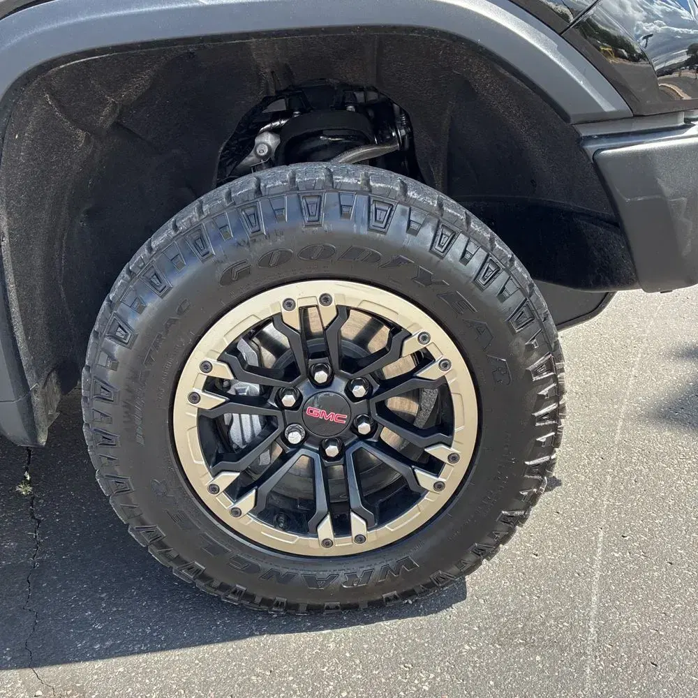 2024 GMC Sierra 1500 AT4X