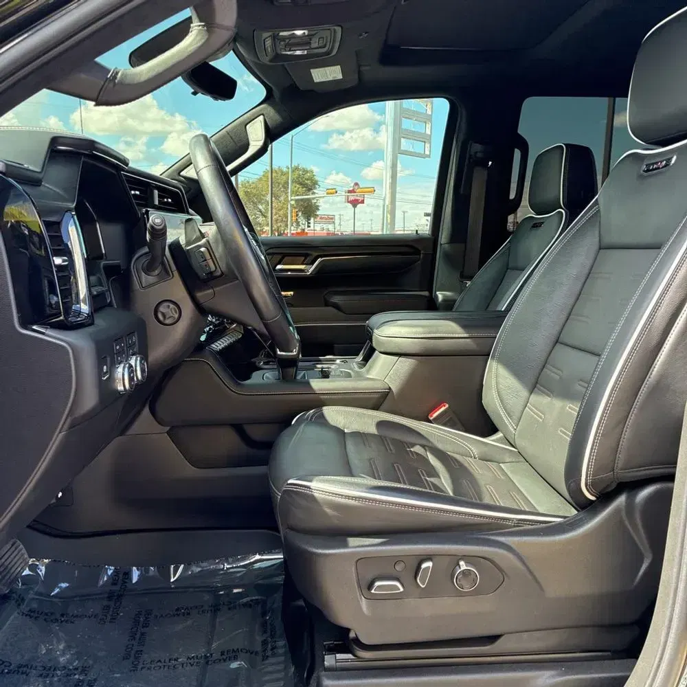 2024 GMC Sierra 1500 AT4X