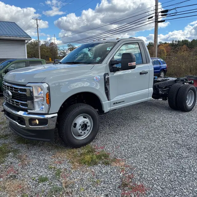 2025 Ford S/D C/C F350 XL